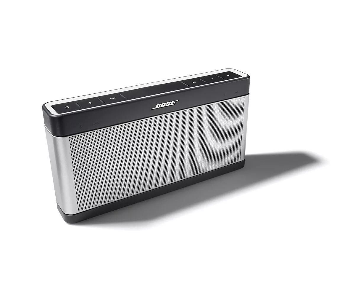 256x132x48mmBOSE SoundLink Bluetooth speaker III