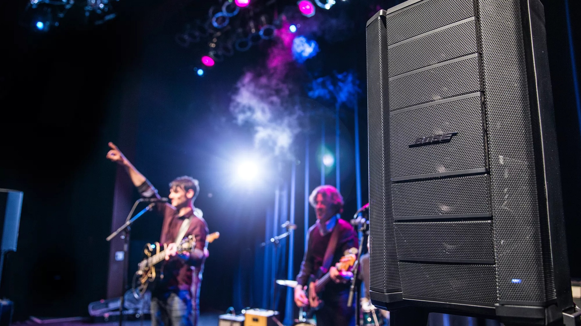 What Is a PA System Loudspeaker Systems 101 Bose