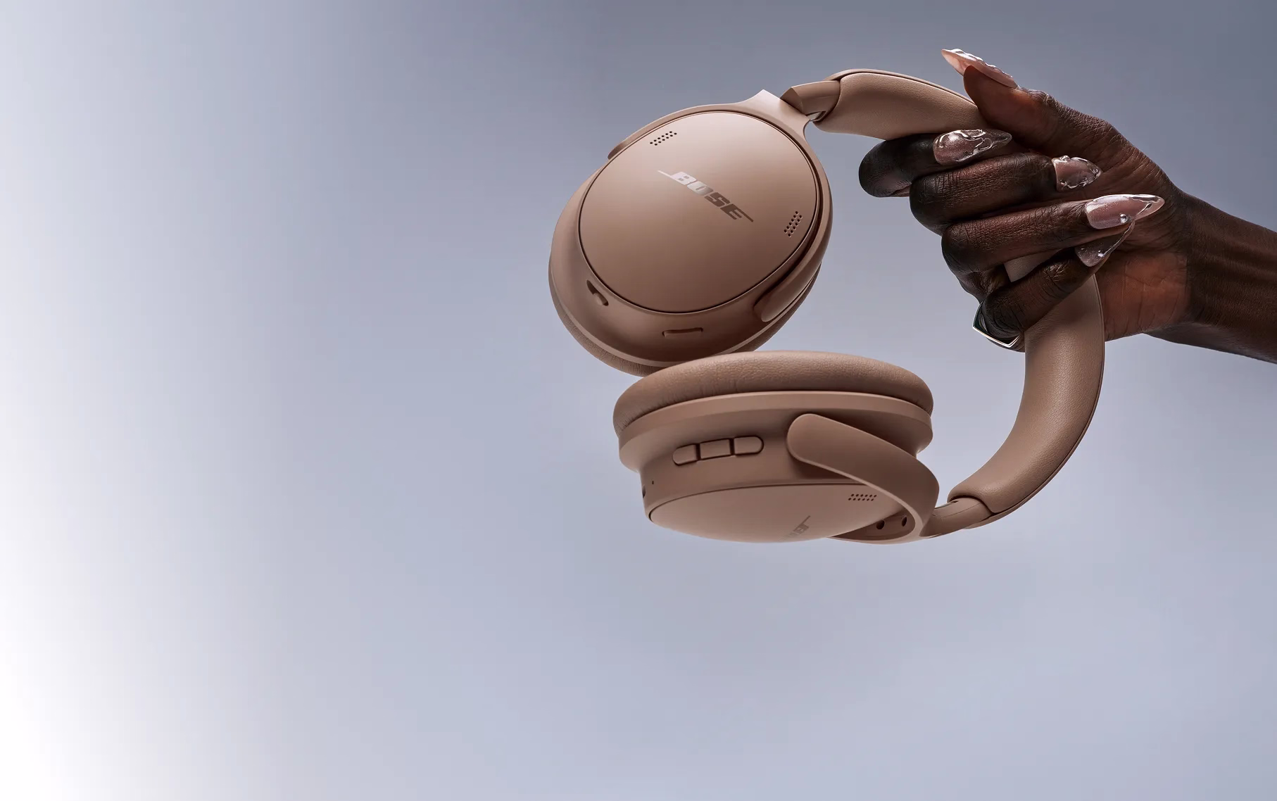 Casque QuietComfort (2e&nbsp;g&eacute;n&eacute;ration) en &eacute;dition limit&eacute;e taupe noisette.