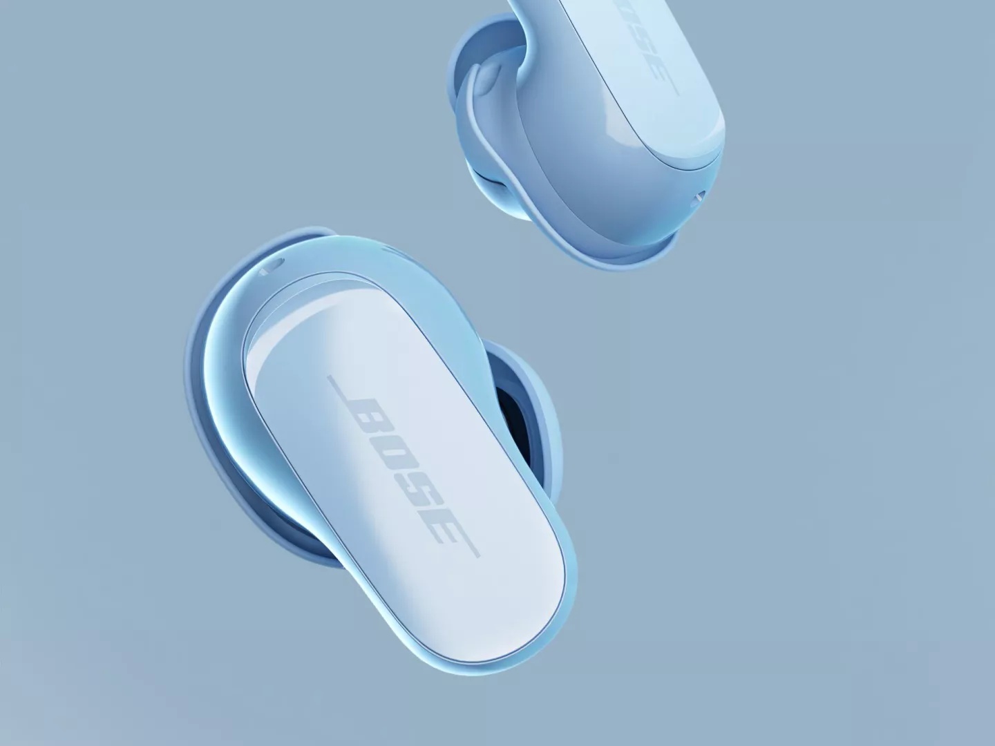 Bose QuietComfort Ultra Earbuds in Moonstone Blue