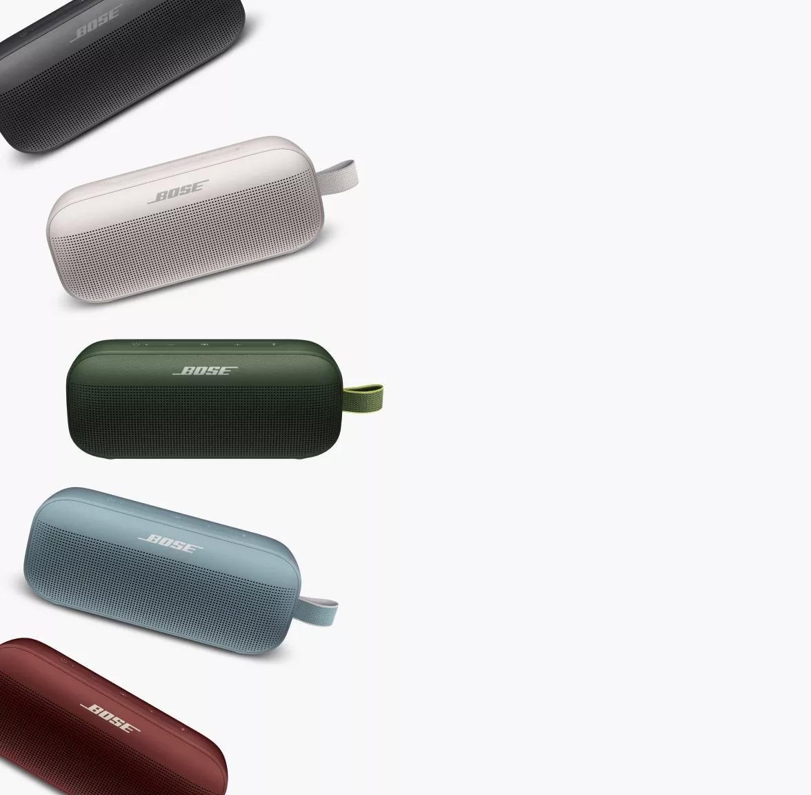 Les enceintes Bluetooth SoundLink Flex en noir, vert cyprès, rouge carmin, bleu pierre et blanc fumé