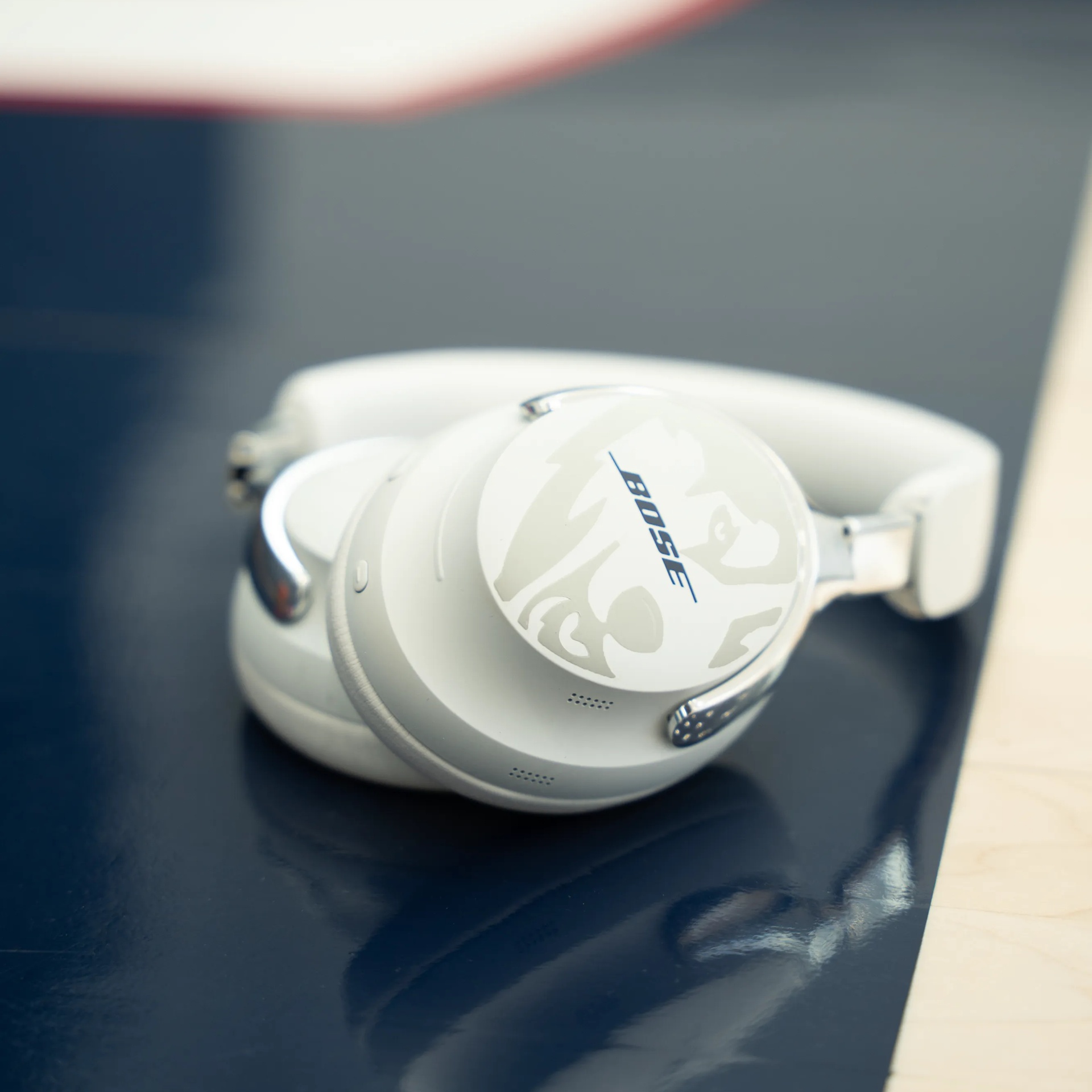 UConn x Bose QuietComfort Ultra Headphones