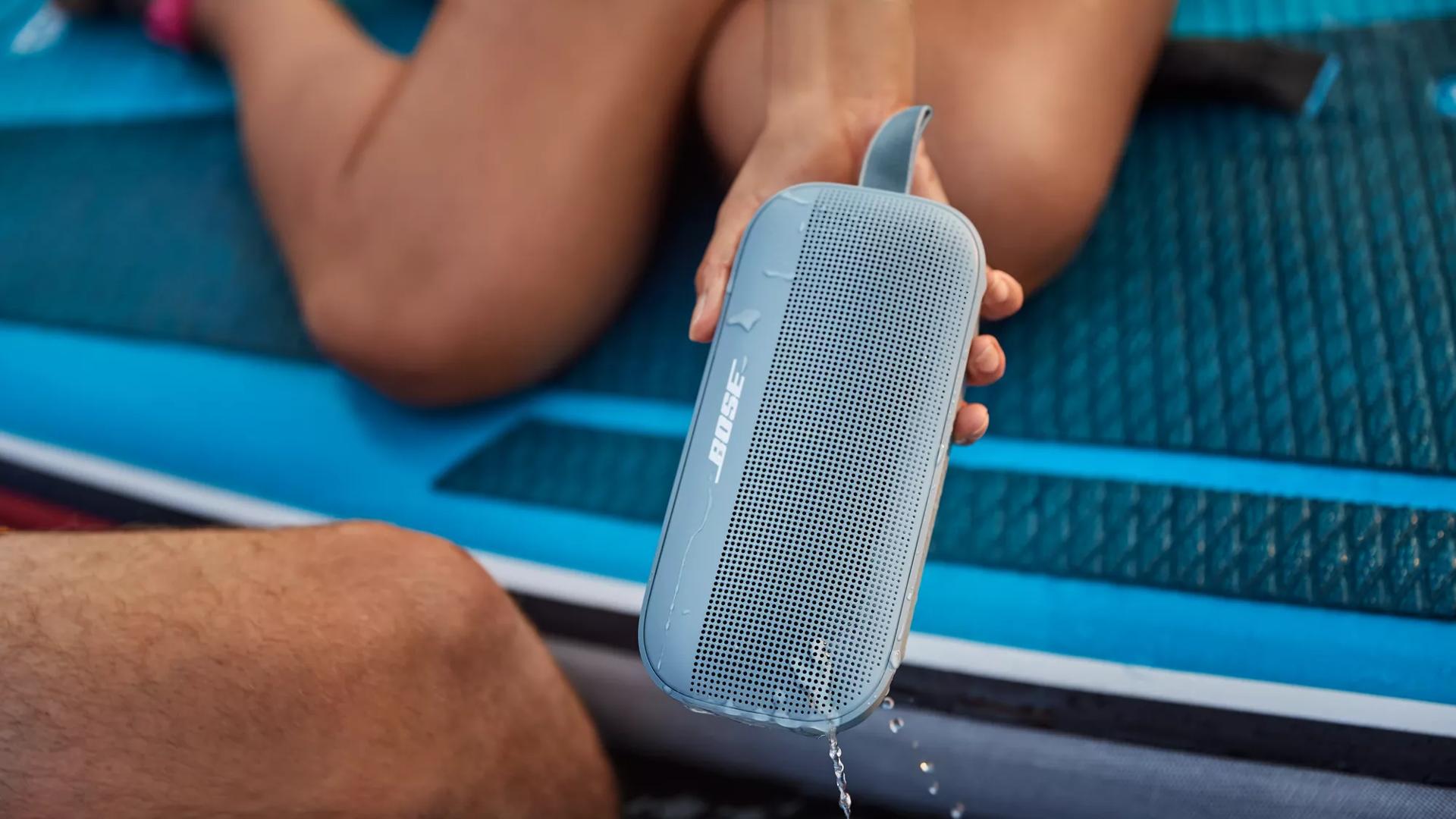 Enceinte Bluetooth SoundLink Flex retir&eacute;e de l&rsquo;eau