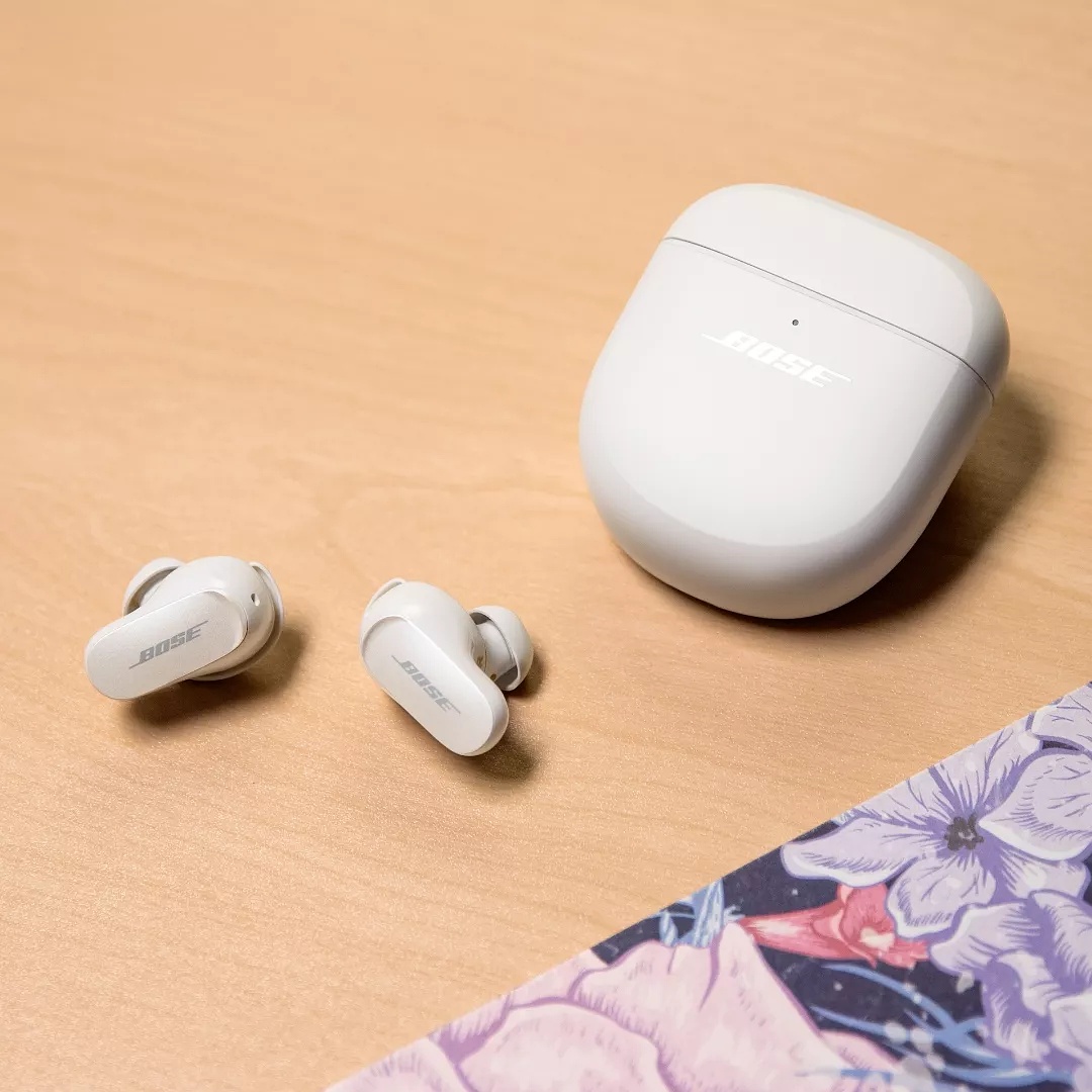 逸品】 BOSE 新品同様 ホワイト 白 II EARBUDS QUIETCOMFORT ...