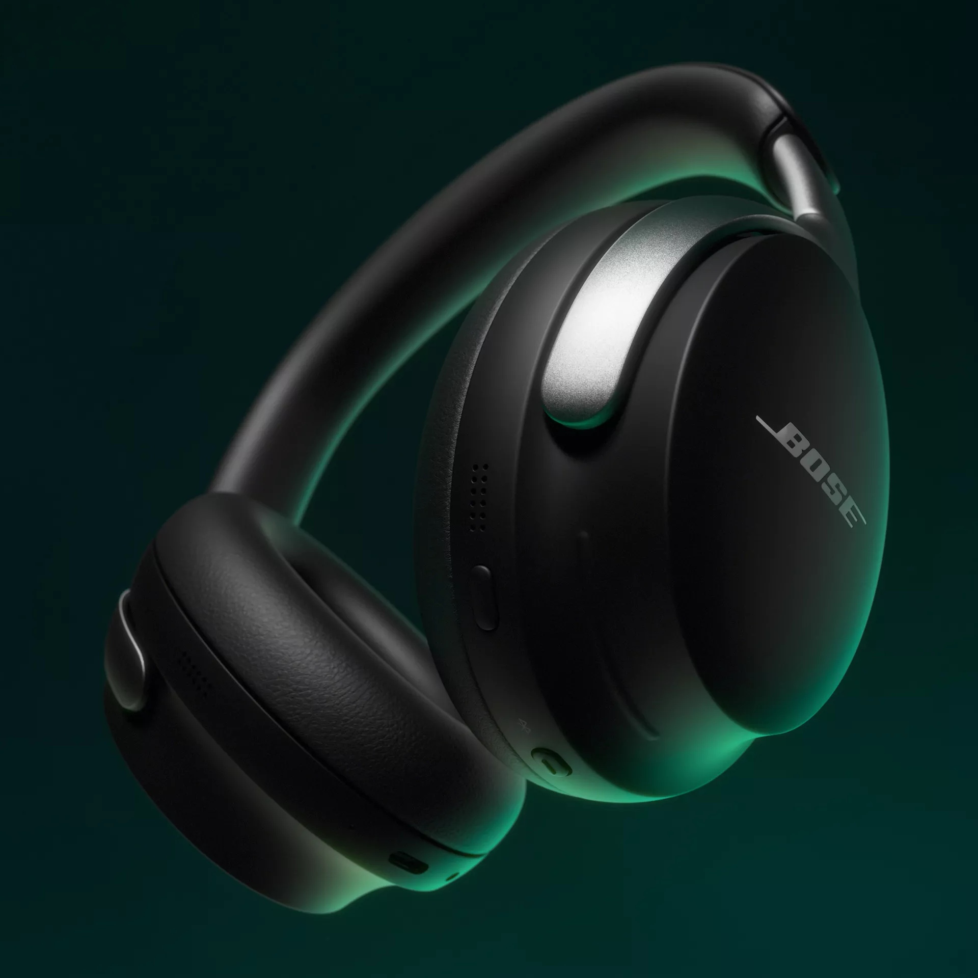 美品 /BOSE QuietComfort Ultra Headphones15分充電で最大約150分再生
