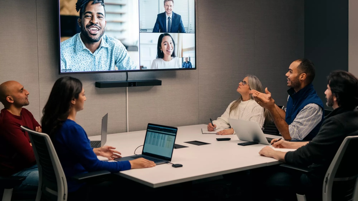 Coworkers in a video conference