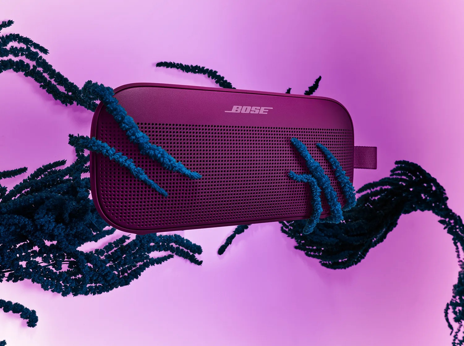 Bose SoundLink Flex 2nd Gen vo farbe Rosewood Mauve, detailný pohľad