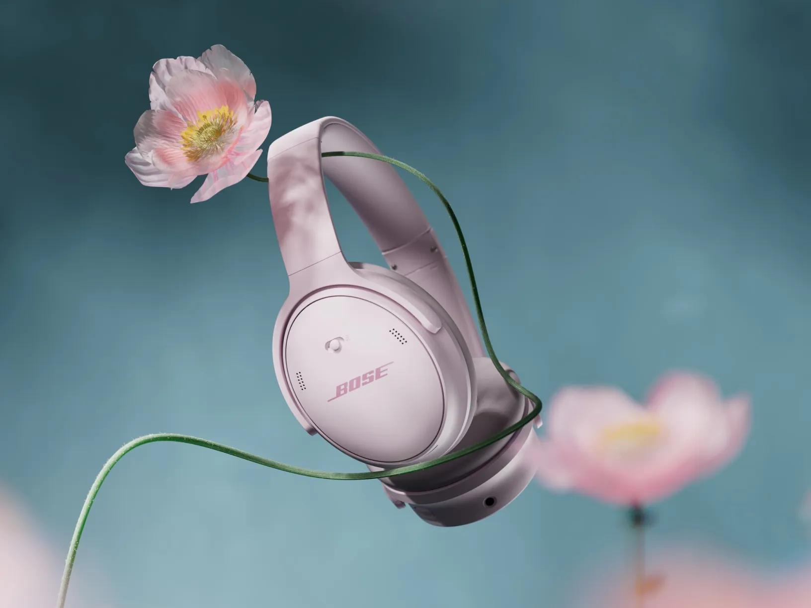 Bose QuietComfort Headphones for business travel gift ideas for him