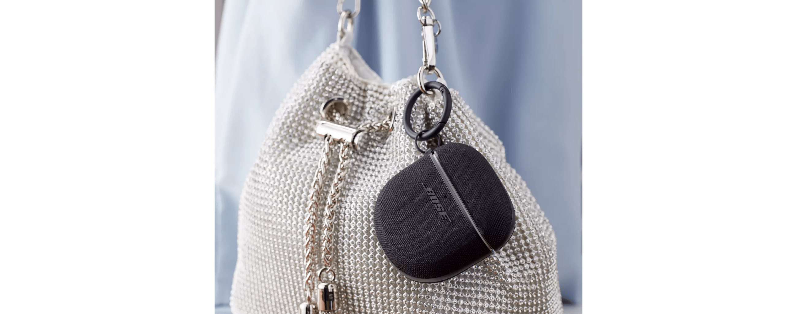 Protection en tissu pour écouteurs QuietComfort II Bose, triple noir, attachée à un sac à main