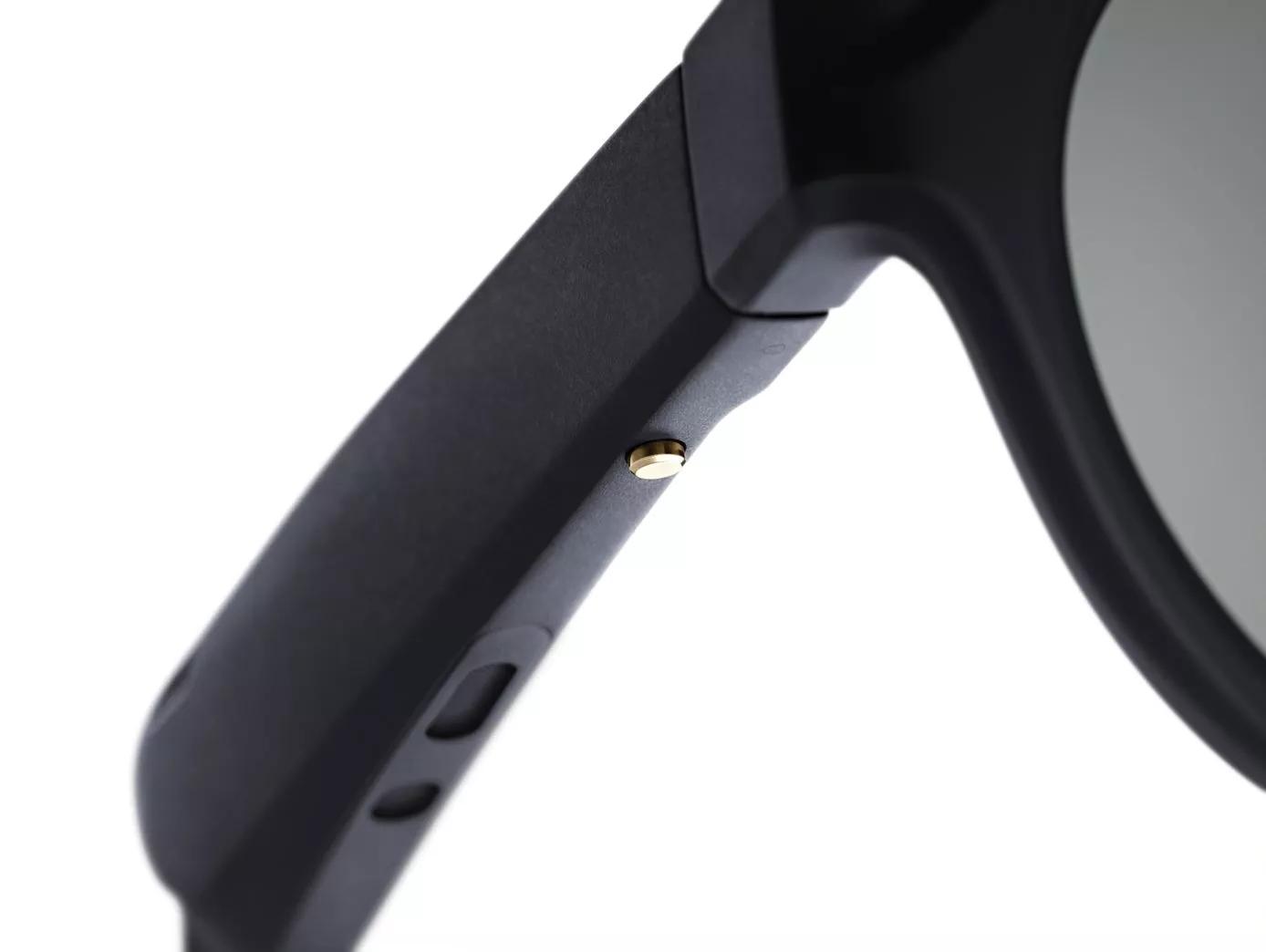 打开和关闭产品- Bose Frames Alto