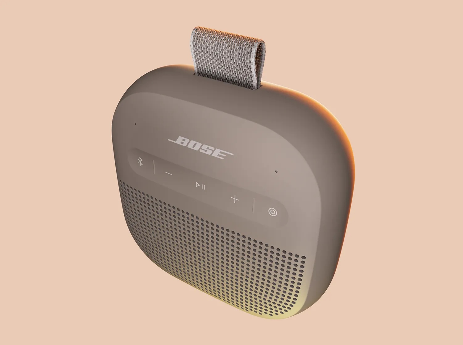 Bose SoundLink Micro 2nd Gen vo farbe Sandstone, detailný pohľad