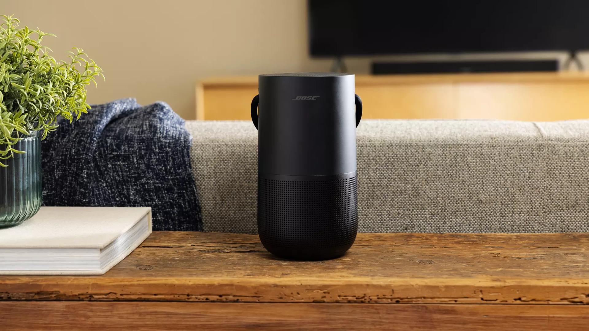 What Is a Smart Speaker and How Does It Work? | Bose